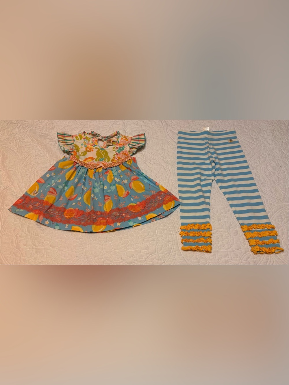 Wildflowers Clothing “Best Day Ever Picnic” Tunic & Ruffle Leggings-Size 4